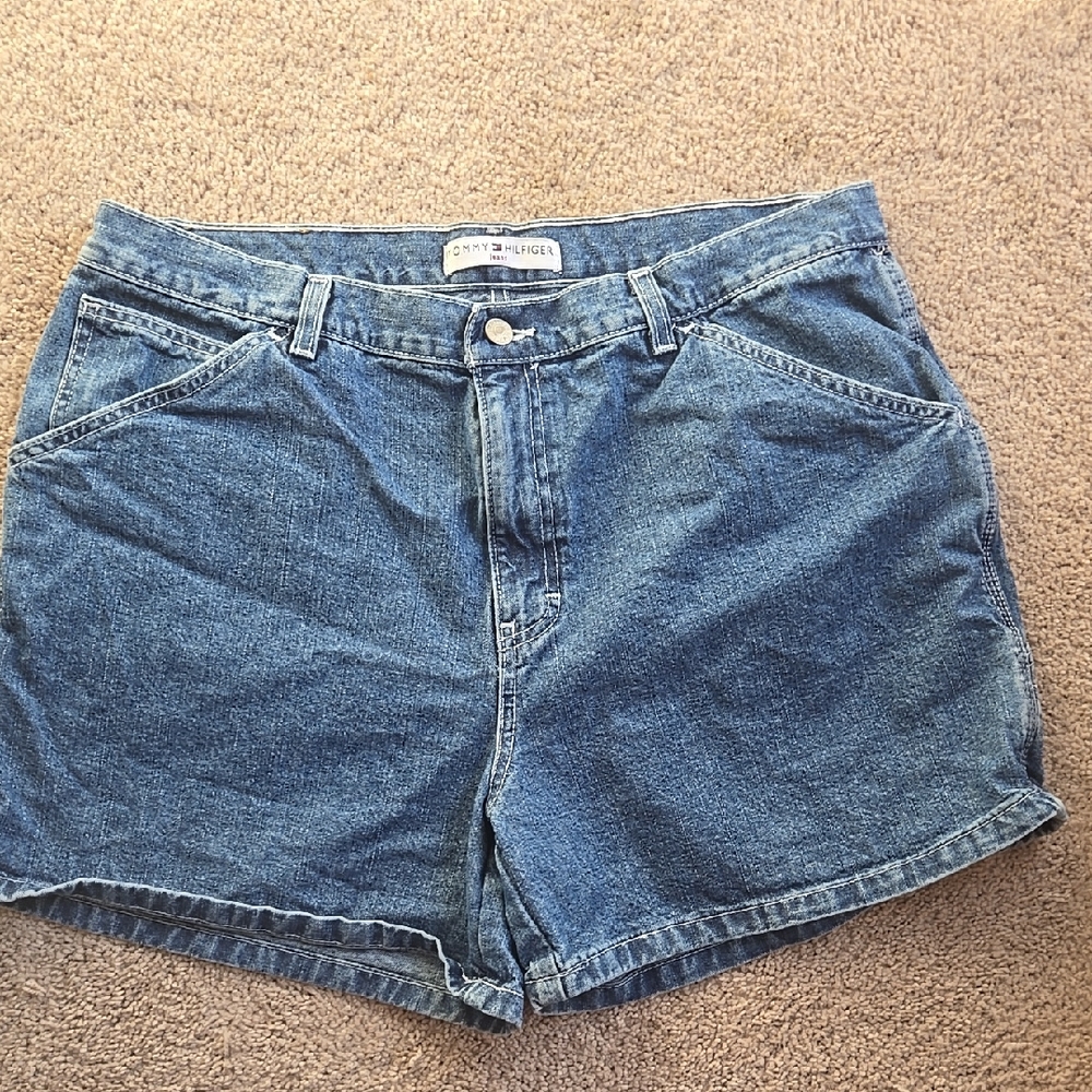 Vintage Tommy Hilfiger Classic Denim Shorts Size:16